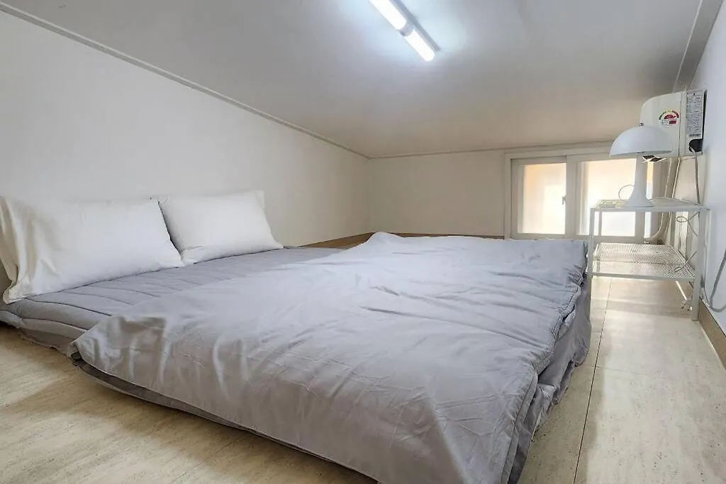 Appartement C5 White Linen House à Séoul 0*,